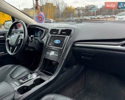 Червоний Форд Фьюжен, об'ємом двигуна 2 л та пробігом 190 тис. км за 15200 $, фото 6 на Automoto.ua