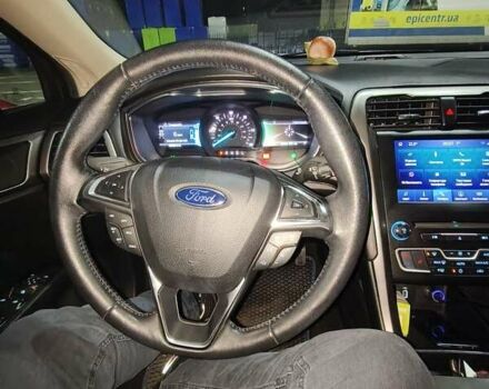 Красный Форд Фьюжн, объемом двигателя 2 л и пробегом 60 тыс. км за 15500 $, фото 13 на Automoto.ua