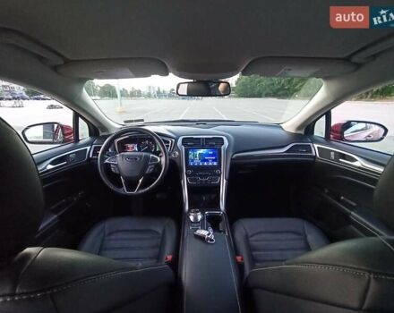 Форд Фьюжн 2017 в Кропивницком (Кировограде) на Automoto.ua Красный Форд Фьюжн, объемом двигателя 2 л и пробегом 59 тыс. км за 16100 $, фото 15 на Automoto.ua
