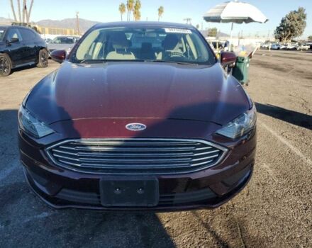 Красный Форд Фьюжн, объемом двигателя 0 л и пробегом 152 тыс. км за 2400 $, фото 4 на Automoto.ua