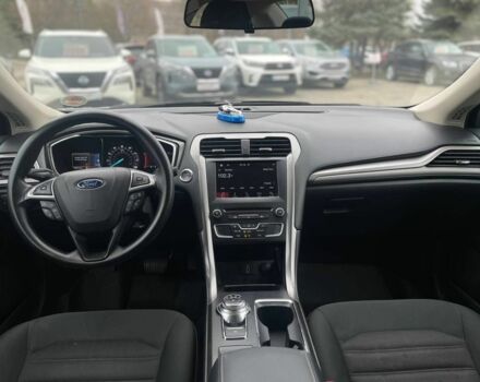 Красный Форд Фьюжн, объемом двигателя 2.5 л и пробегом 130 тыс. км за 12999 $, фото 9 на Automoto.ua