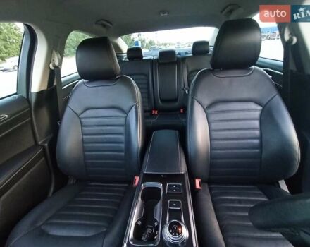 Форд Фьюжн 2017 в Кропивницком (Кировограде) на Automoto.ua Красный Форд Фьюжн, объемом двигателя 2 л и пробегом 59 тыс. км за 16100 $, фото 16 на Automoto.ua