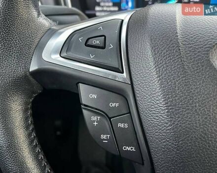 Красный Форд Фьюжн, объемом двигателя 2 л и пробегом 60 тыс. км за 16990 $, фото 21 на Automoto.ua