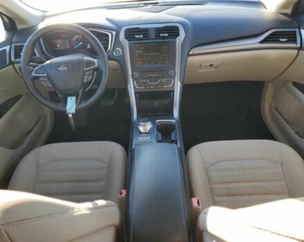 Красный Форд Фьюжн, объемом двигателя 0 л и пробегом 152 тыс. км за 2400 $, фото 7 на Automoto.ua