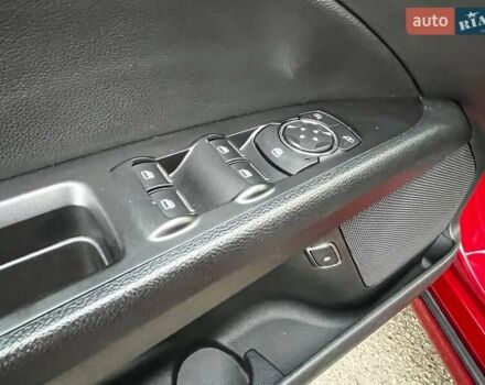 Красный Форд Фьюжн, объемом двигателя 2 л и пробегом 60 тыс. км за 16990 $, фото 10 на Automoto.ua