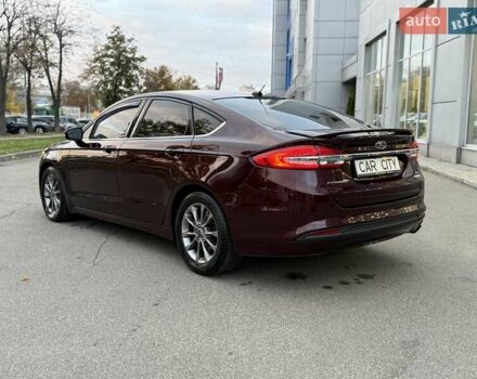 Форд Фьюжен 2017 у Києві на Automoto.ua Червоний Форд Фьюжен, об'ємом двигуна 1.5 л та пробігом 166 тис. км за 10800 $, фото 4 на Automoto.ua