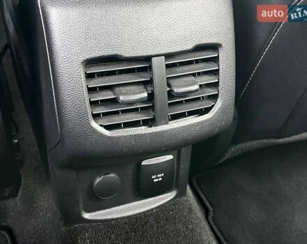 Красный Форд Фьюжн, объемом двигателя 2 л и пробегом 60 тыс. км за 16990 $, фото 33 на Automoto.ua