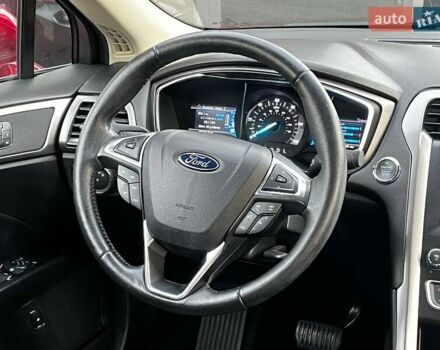 Красный Форд Фьюжн, объемом двигателя 2 л и пробегом 60 тыс. км за 16990 $, фото 35 на Automoto.ua