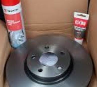 Красный Форд Фьюжн, объемом двигателя 2.5 л и пробегом 125 тыс. км за 9100 $, фото 12 на Automoto.ua