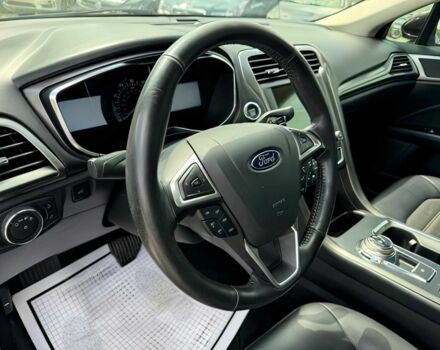 Форд Фьюжн 2017 в Ужгороде на Automoto.ua Красный Форд Фьюжн, объемом двигателя 1.5 л и пробегом 69 тыс. км за 5300 $, фото 9 на Automoto.ua