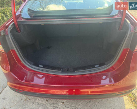 Красный Форд Фьюжн, объемом двигателя 2.5 л и пробегом 74 тыс. км за 13499 $, фото 7 на Automoto.ua