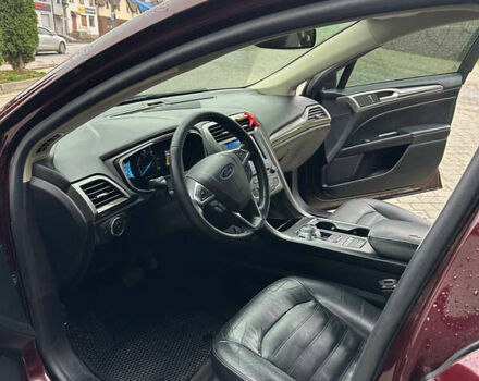 Красный Форд Фьюжн, объемом двигателя 2 л и пробегом 187 тыс. км за 14800 $, фото 4 на Automoto.ua