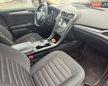 Красный Форд Фьюжн, объемом двигателя 1.5 л и пробегом 76 тыс. км за 10400 $, фото 15 на Automoto.ua