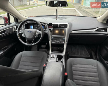 Красный Форд Фьюжн, объемом двигателя 2 л и пробегом 155 тыс. км за 14600 $, фото 9 на Automoto.ua