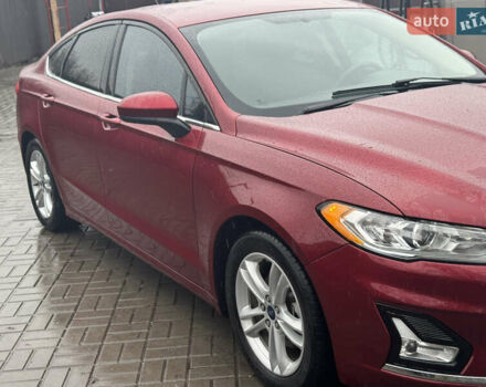 Красный Форд Фьюжн, объемом двигателя 1.5 л и пробегом 76 тыс. км за 10200 $, фото 3 на Automoto.ua