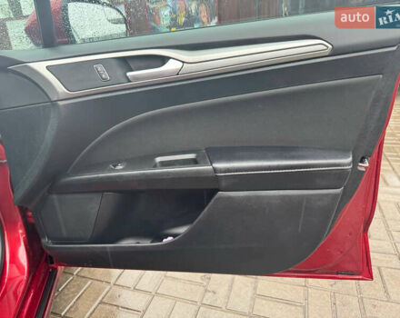 Красный Форд Фьюжн, объемом двигателя 1.5 л и пробегом 76 тыс. км за 10400 $, фото 17 на Automoto.ua