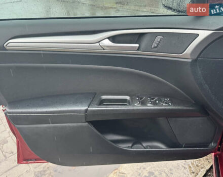 Красный Форд Фьюжн, объемом двигателя 1.5 л и пробегом 76 тыс. км за 10200 $, фото 12 на Automoto.ua