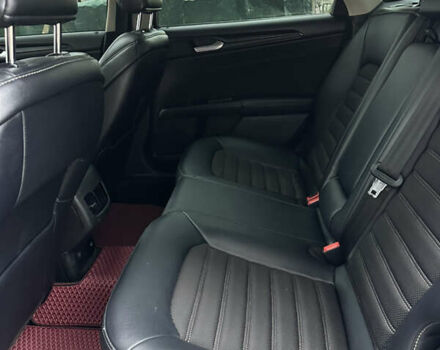 Червоний Форд Фьюжен, об'ємом двигуна 2 л та пробігом 120 тис. км за 11500 $, фото 32 на Automoto.ua