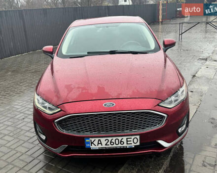 Красный Форд Фьюжн, объемом двигателя 1.5 л и пробегом 76 тыс. км за 10400 $, фото 2 на Automoto.ua