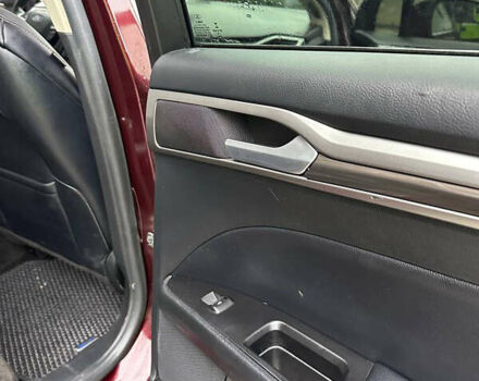 Красный Форд Фьюжн, объемом двигателя 2 л и пробегом 187 тыс. км за 14800 $, фото 14 на Automoto.ua