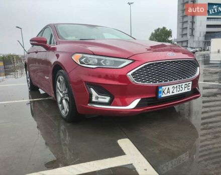 Форд Фьюжн 2018 в Киеве на Automoto.ua Красный Форд Фьюжн, объемом двигателя 2 л и пробегом 23 тыс. км за 24000 $, фото 5 на Automoto.ua