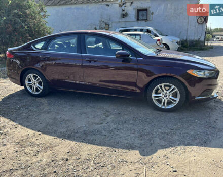 Форд Фьюжен 2018 у Южне (Південне) на Automoto.ua Червоний Форд Фьюжен, об'ємом двигуна 1.5 л та пробігом 104 тис. км за 13990 $, фото 9 на Automoto.ua