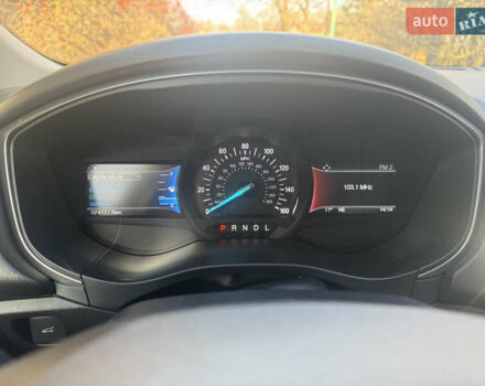 Красный Форд Фьюжн, объемом двигателя 2.5 л и пробегом 74 тыс. км за 13499 $, фото 5 на Automoto.ua