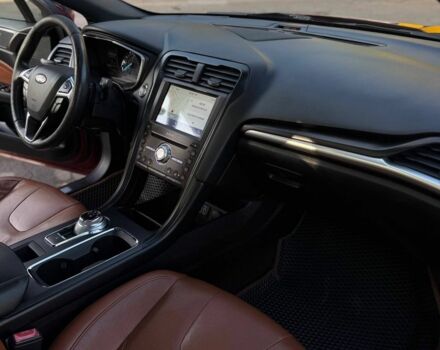 Червоний Форд Фьюжен, об'ємом двигуна 2 л та пробігом 206 тис. км за 12999 $, фото 9 на Automoto.ua