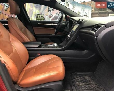 Форд Фьюжн 2019 в Киеве на Automoto.ua Красный Форд Фьюжн, объемом двигателя 2 л и пробегом 192 тыс. км за 19490 $, фото 8 на Automoto.ua