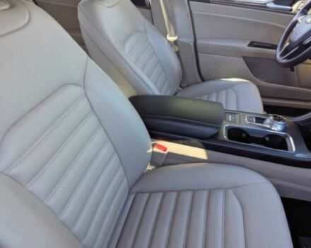 Красный Форд Фьюжн, объемом двигателя 2 л и пробегом 34 тыс. км за 11900 $, фото 9 на Automoto.ua