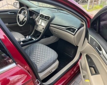 Червоний Форд Фьюжен, об'ємом двигуна 2 л та пробігом 217 тис. км за 12999 $, фото 5 на Automoto.ua