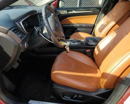 Красный Форд Фьюжн, объемом двигателя 2 л и пробегом 82 тыс. км за 2400 $, фото 6 на Automoto.ua