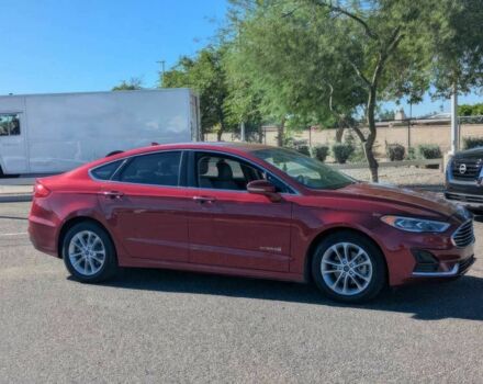 Красный Форд Фьюжн, объемом двигателя 2 л и пробегом 34 тыс. км за 11900 $, фото 2 на Automoto.ua