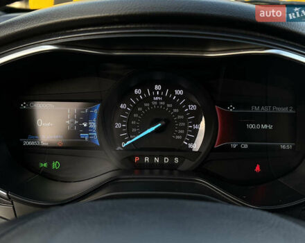 Червоний Форд Фьюжен, об'ємом двигуна 2 л та пробігом 207 тис. км за 12999 $, фото 23 на Automoto.ua