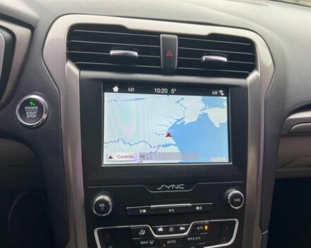 Червоний Форд Фьюжен, об'ємом двигуна 2 л та пробігом 217 тис. км за 12999 $, фото 12 на Automoto.ua