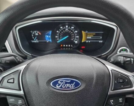 Красный Форд Фьюжн, объемом двигателя 1.5 л и пробегом 124 тыс. км за 12500 $, фото 4 на Automoto.ua