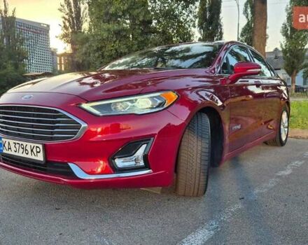 Форд Фьюжен 2019 у Києві на Automoto.ua Червоний Форд Фьюжен, об'ємом двигуна 2 л та пробігом 154 тис. км за 15300 $, фото 3 на Automoto.ua