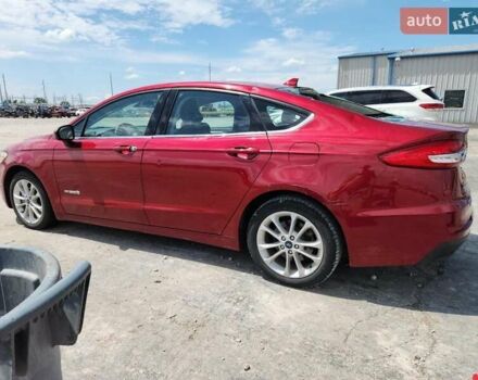 Красный Форд Фьюжн, объемом двигателя 2 л и пробегом 90 тыс. км за 3000 $, фото 1 на Automoto.ua