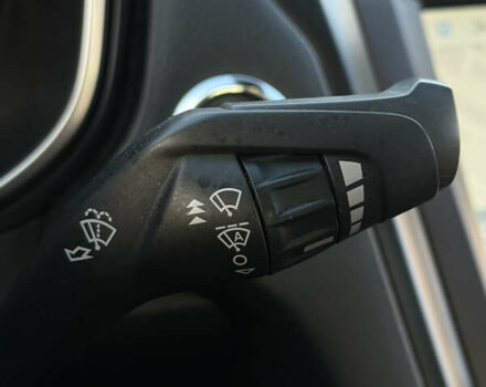 Червоний Форд Фьюжен, об'ємом двигуна 2 л та пробігом 207 тис. км за 12999 $, фото 21 на Automoto.ua