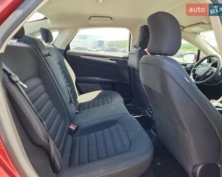 Красный Форд Фьюжн, объемом двигателя 2 л и пробегом 90 тыс. км за 3000 $, фото 9 на Automoto.ua