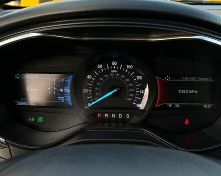 Червоний Форд Фьюжен, об'ємом двигуна 2 л та пробігом 206 тис. км за 12999 $, фото 23 на Automoto.ua