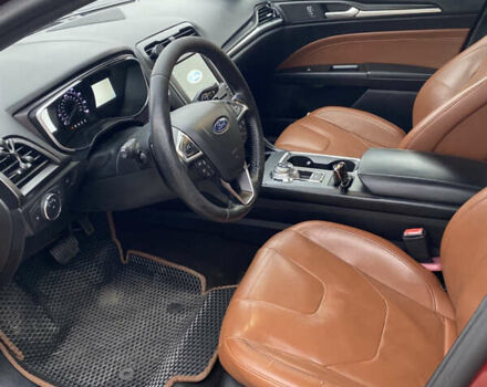 Красный Форд Фьюжн, объемом двигателя 2 л и пробегом 75 тыс. км за 14200 $, фото 6 на Automoto.ua