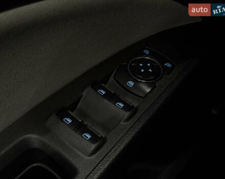 Красный Форд Фьюжн, объемом двигателя 2.49 л и пробегом 126 тыс. км за 14999 $, фото 24 на Automoto.ua