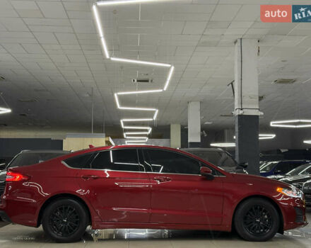 Красный Форд Фьюжн, объемом двигателя 2.49 л и пробегом 126 тыс. км за 14999 $, фото 6 на Automoto.ua