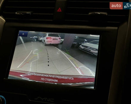 Красный Форд Фьюжн, объемом двигателя 2.49 л и пробегом 126 тыс. км за 14999 $, фото 29 на Automoto.ua