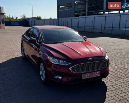 Форд Фьюжн 2020 в Полтаве на Automoto.ua Красный Форд Фьюжн, объемом двигателя 1.5 л и пробегом 185 тыс. км за 15600 $, фото 6 на Automoto.ua