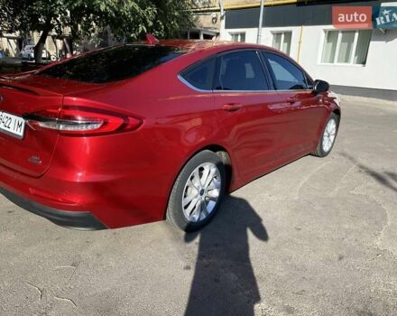 Красный Форд Фьюжн, объемом двигателя 2 л и пробегом 57 тыс. км за 15200 $, фото 2 на Automoto.ua