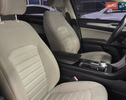 Красный Форд Фьюжн, объемом двигателя 2.49 л и пробегом 126 тыс. км за 14999 $, фото 18 на Automoto.ua