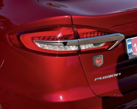Форд Фьюжн 2020 в Полтаве на Automoto.ua Красный Форд Фьюжн, объемом двигателя 1.5 л и пробегом 185 тыс. км за 15600 $, фото 9 на Automoto.ua
