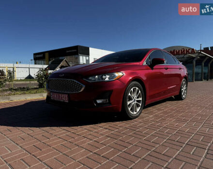Форд Фьюжн 2020 в Полтаве на Automoto.ua Красный Форд Фьюжн, объемом двигателя 1.5 л и пробегом 185 тыс. км за 15600 $, фото 1 на Automoto.ua